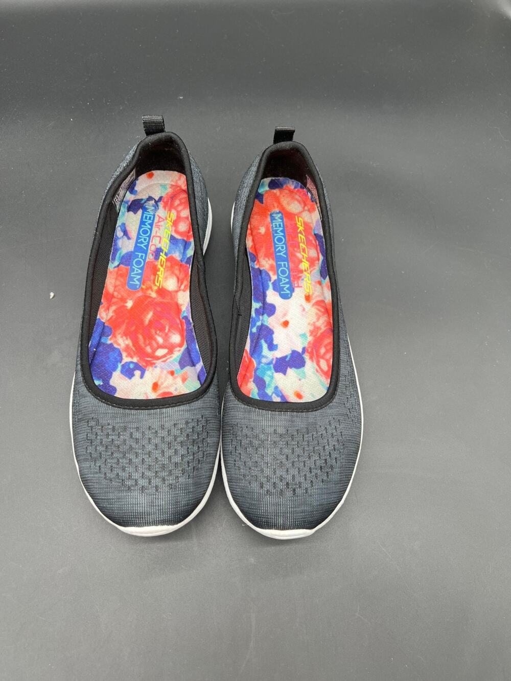 Skechers womens size 6.5 shoes black slip on comfort work flats